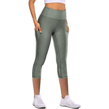 Load image into Gallery viewer, Women&#39;s Capri With Pockets - OneWorldDeals